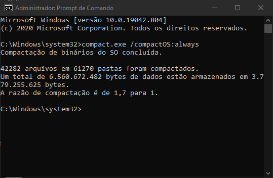  cmd.exe mostrando o resultado da compactação.
